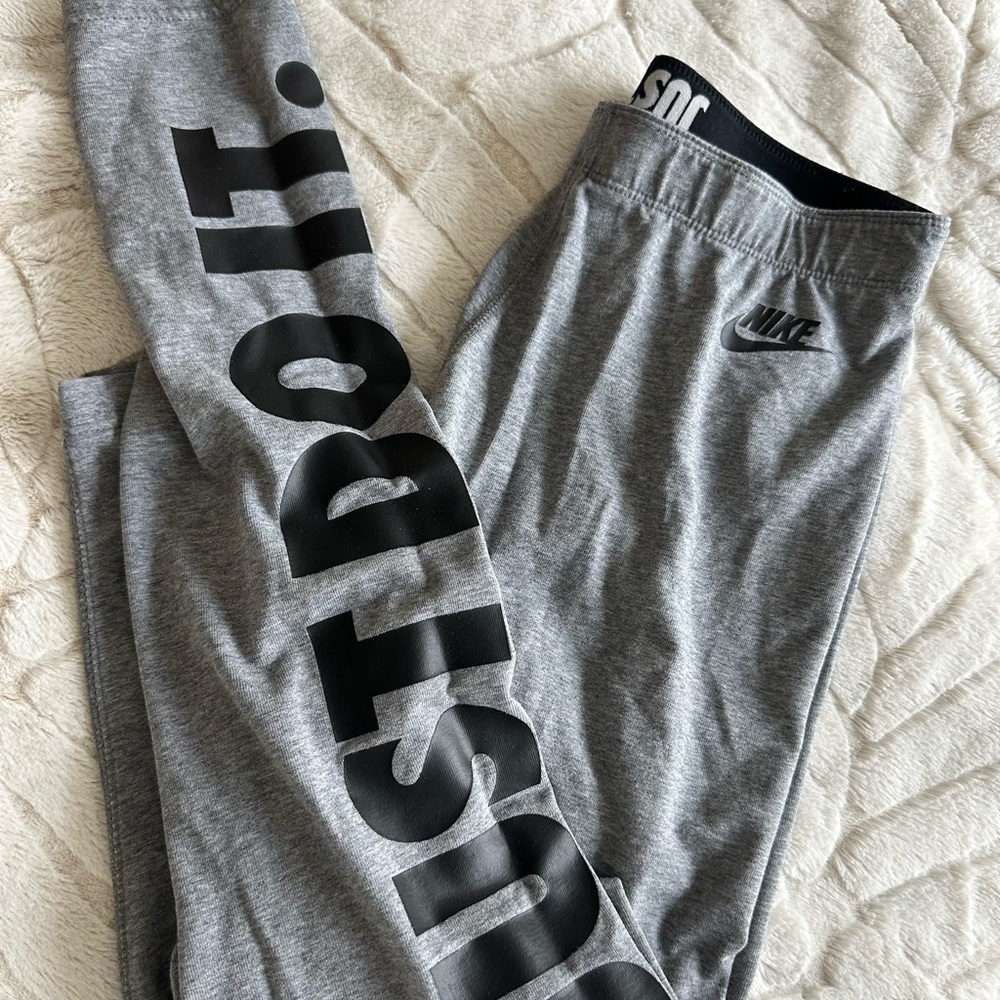 Nike leggings